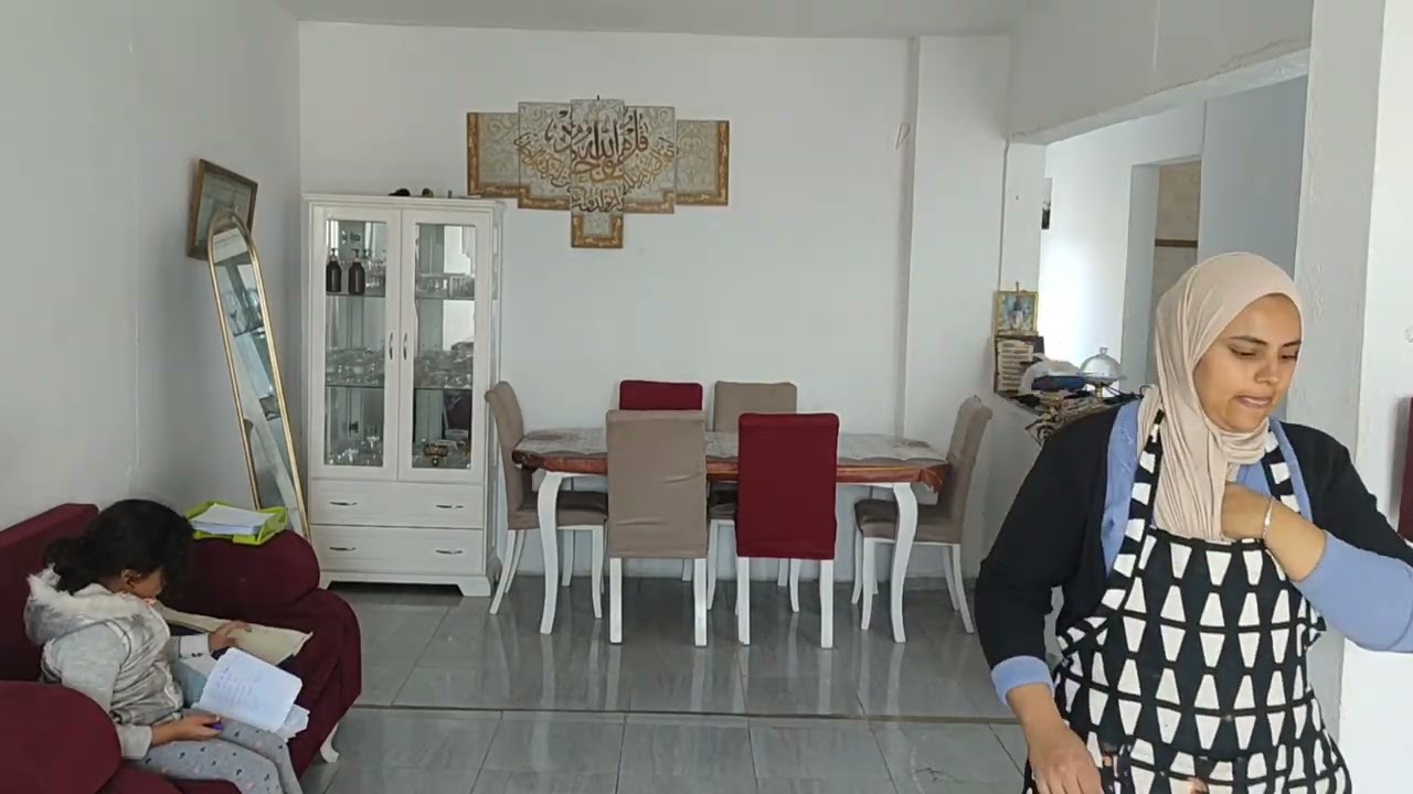 حضرت الصالة و شريتلها الجديد 🤔 وين مشيت لعشية و انا و شكون 🤔