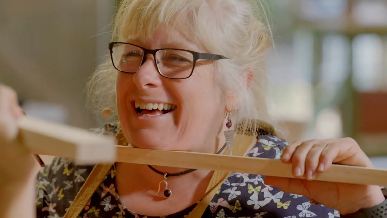 Handmade  Britain's Best Woodworker S03E02
