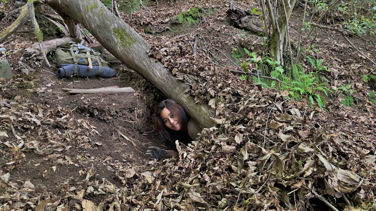 OVERNIGHT Inside HIDDEN SHELTER - 24 HOURS SOLO Camping - BUSHCRAFT - Secret CAMP- SURVIVAL MRE FOOD
