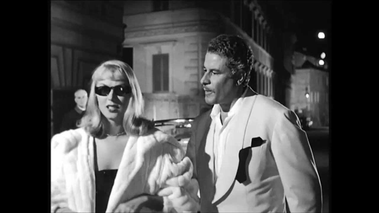 LE NOTTI DI CABIRIA - Clip Litigio tra Alberto Lazzari e la sua donna | Filmauro