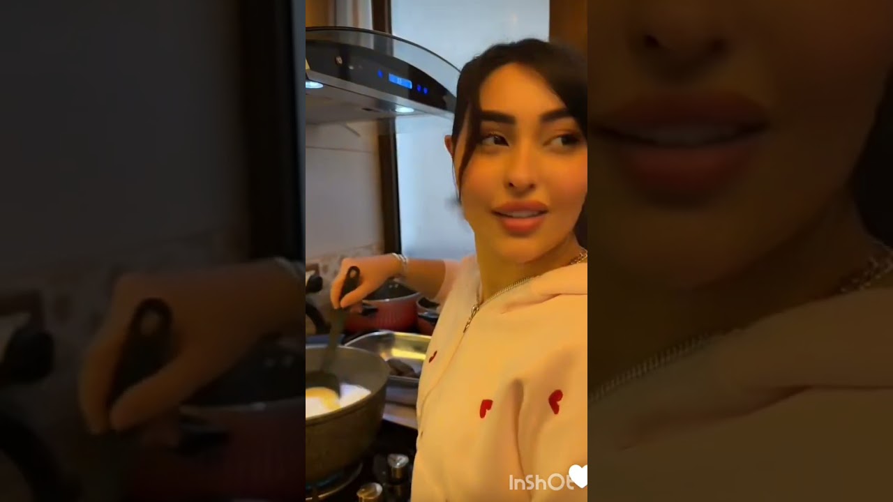 اسراء ورنيم وعمار طبخة اليوم كوسا باللبن ياسلام 😋