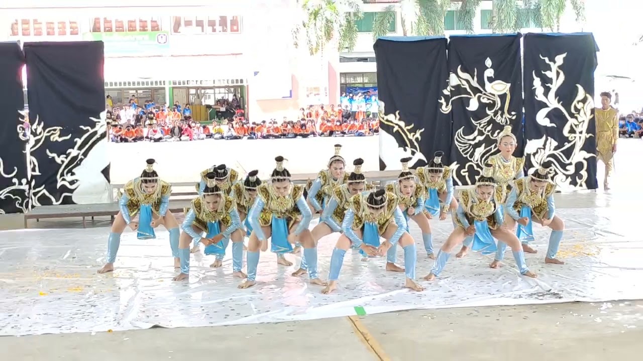 สีฟ้า