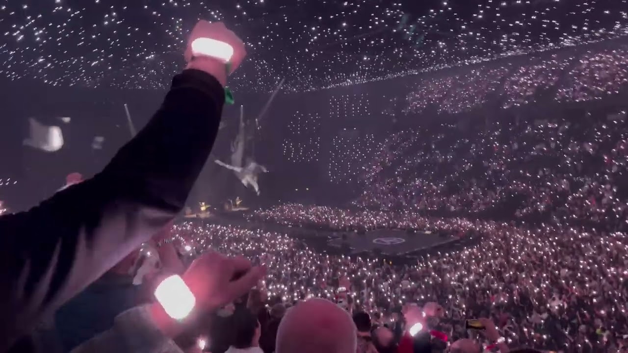 Indochine - Arena tour - accor arena - 28/02/2026 - Le chant des cygnes.