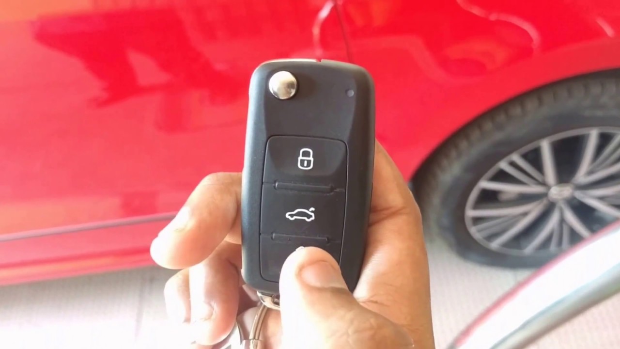 Remote Central Locking Key in Volkswagen Polo 2017 - AllStar / Highline / GT