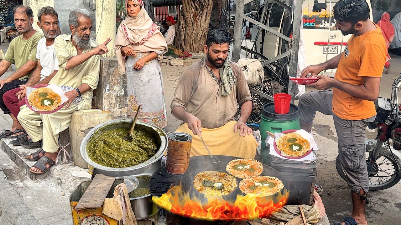 PUNJABI ALOO SAAG PARATHA with Green Chutney | Hafiz Butter Aloo Saag Paratha | Street Food Pakistan