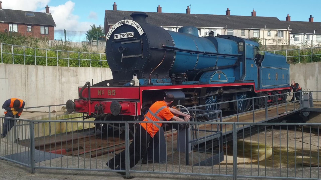 Steam Train on a Turntable | No. 85 Merlin Whitehead