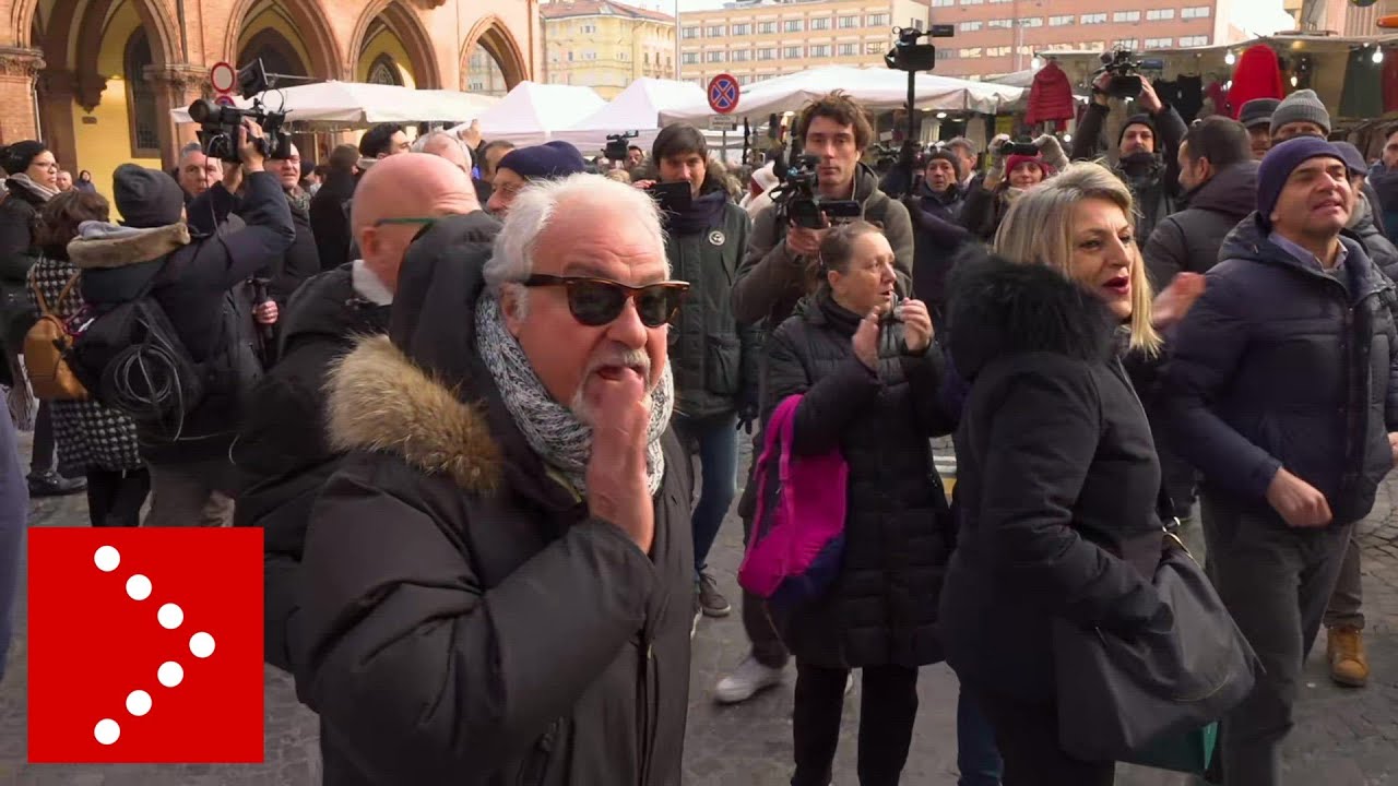 Bologna, contestazione a Salvini: botta e risposta tra cittadini
