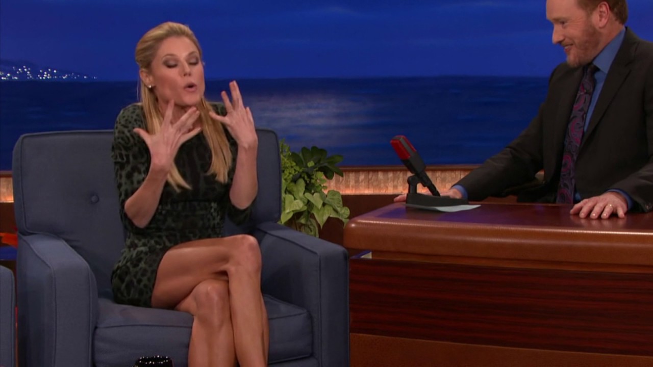 The Julie Bowen Leg Show Part One