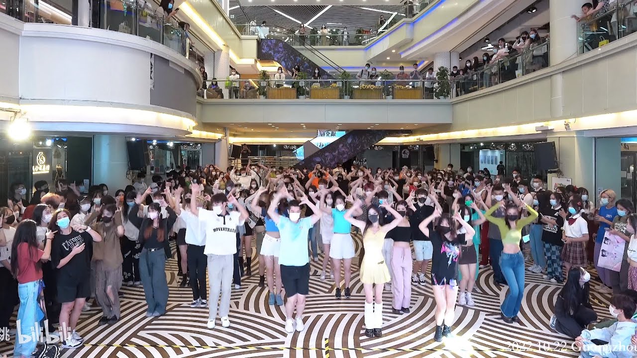 [TWICE] KPOP Random Dance to TWICE songs | Happy 7th Anniversary | Guangzhou, China