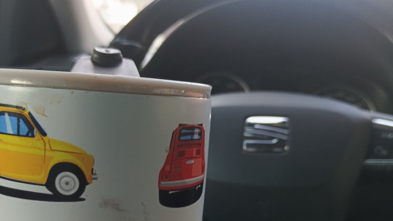 ☕ Desayuno en ruta: Café con motor en el Golf Rojo 🔴 Road to Work
