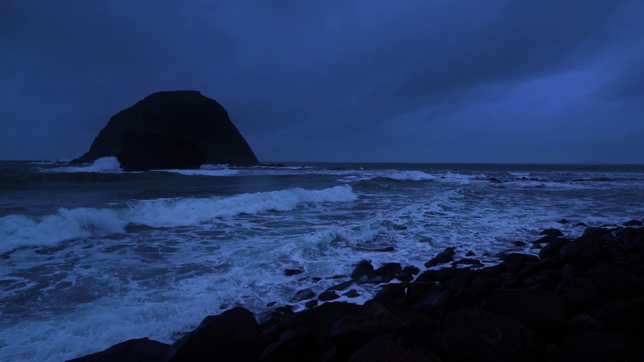 Deep Sleep Ocean Waves – Fall Asleep with Soothing Ocean Waves All Night