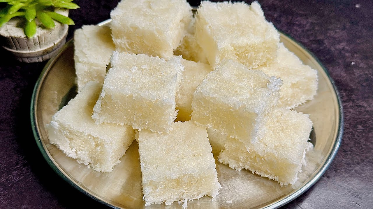 2 பொருளில் பாகுபதம் வேண்டாம் தேங்காய் பர்பி இந்த மாதிரி  செஞ்சு பாருங்க|coconut bufi easy method 