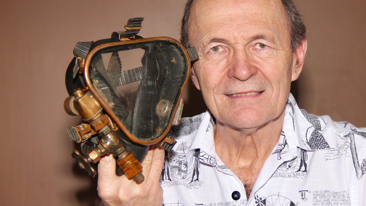 Sea Hunt Remembered: Mike's TV Intro Mask - S02E09