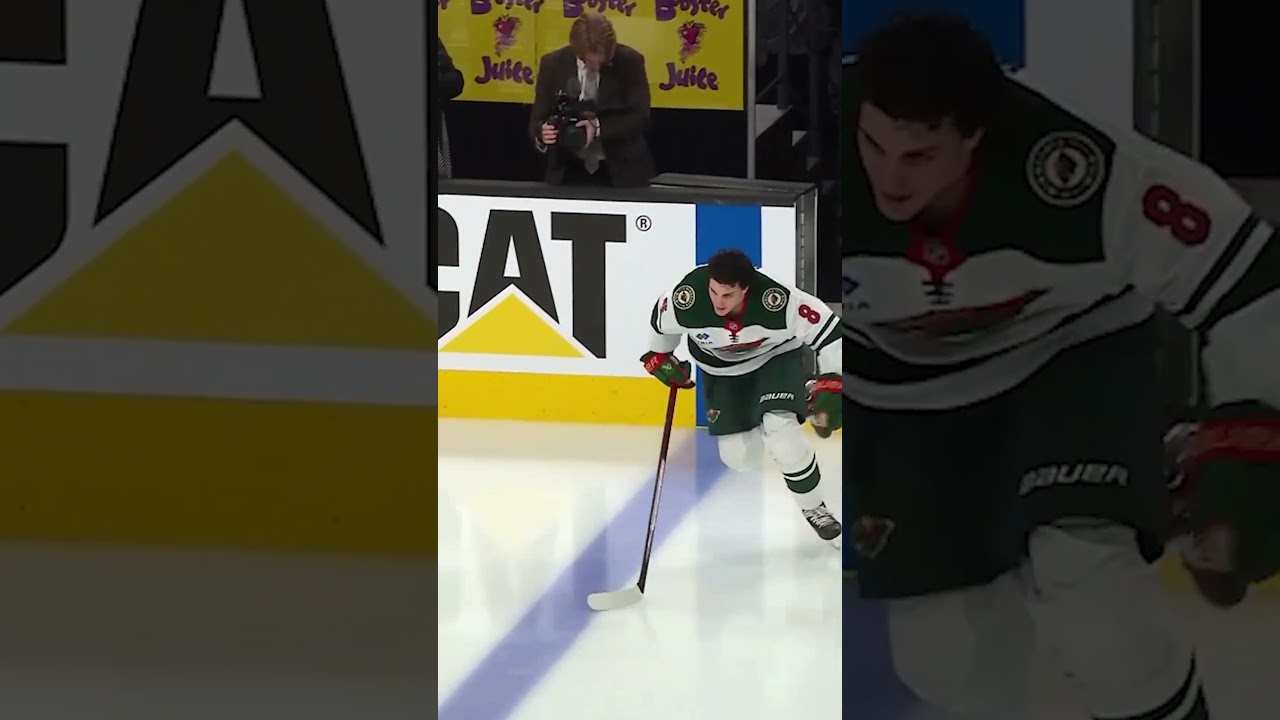 We have a PLAYOFF ROOKIE LAP!! 🥳⛸️