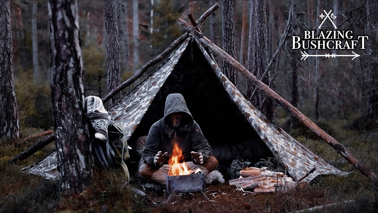 Freezing Bushcraft Camp / Zeltbahn / Woodstove in tent
