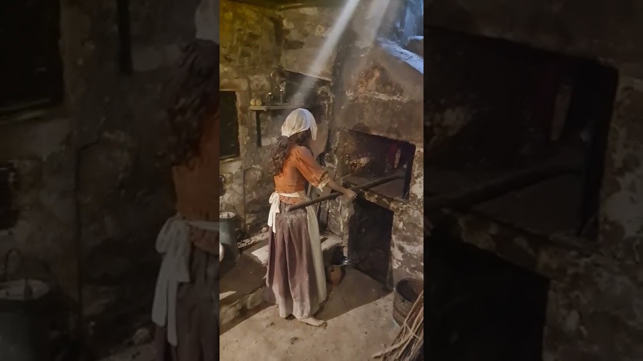 Sally Lunn's Old Time Bread Bakery in the 15th Century