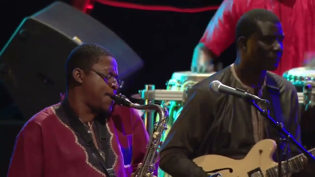 Youssou N'Dour et le Super Etoile - Li ma weesu (Festival Verbier 2014)