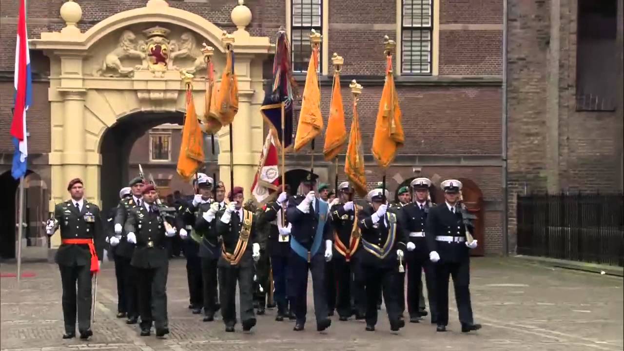 De ceremonie op het Binnenhof in Den Haag.