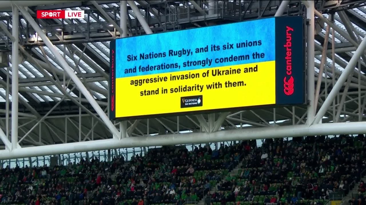 Aviva Stadium claps in solidarity with Ukraine.