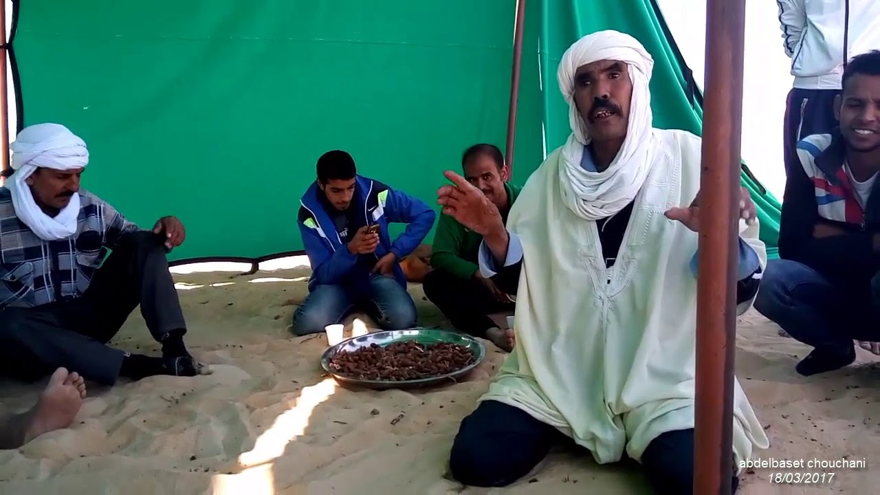 الشاعر عمر شوشاني/المنية كلاش يضرب ميه عن مية صندوق رصاص نقتل لريل وجديه