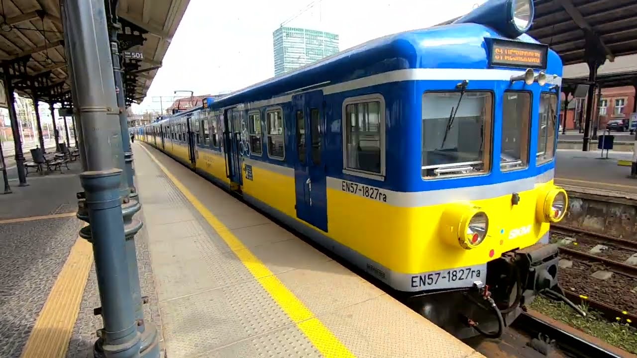 SKM Tricity Train Ride - Gdańsk Śródmieście to Gdańsk Główny | POLAND