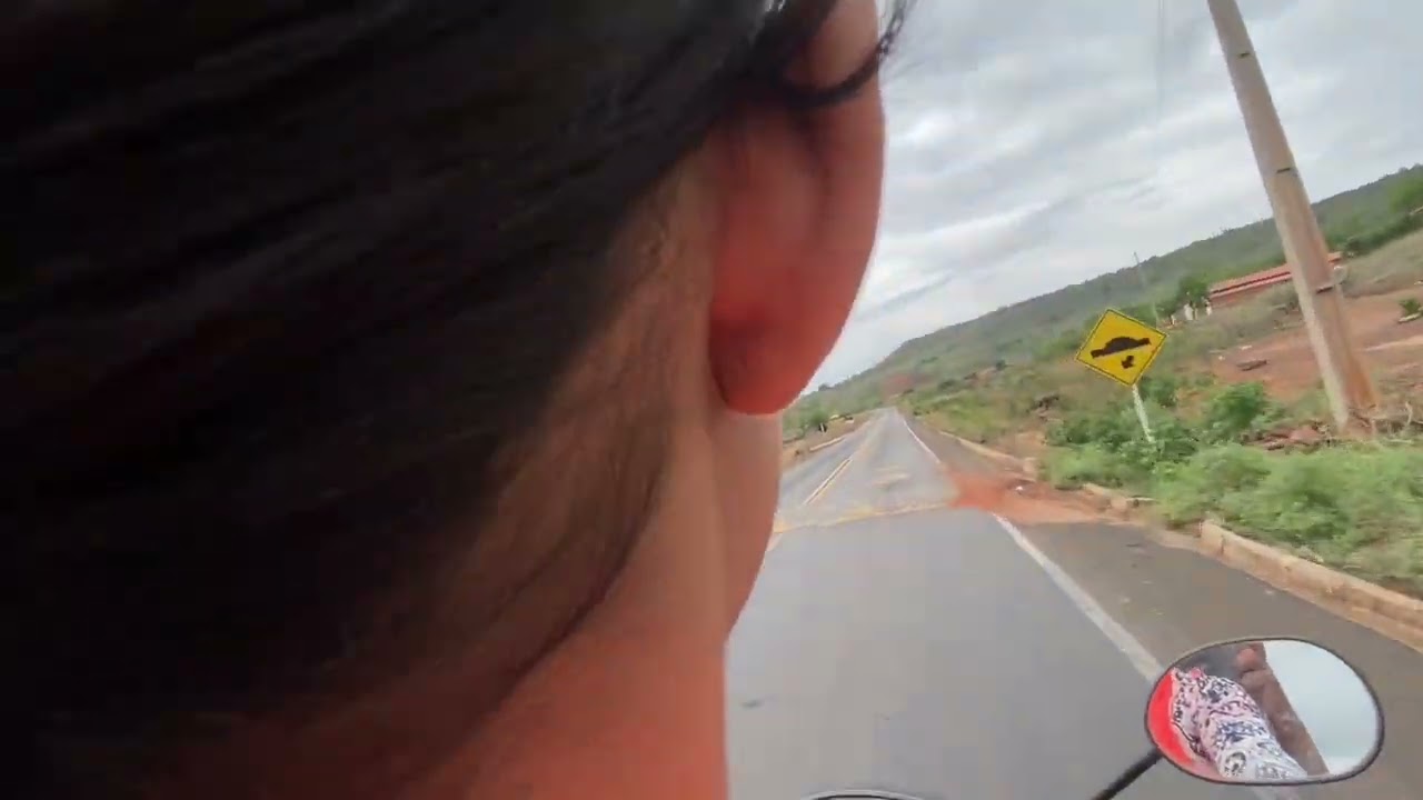 ENSINANDO  MINHA FILHA ANDAR DE MOTO 😱￼