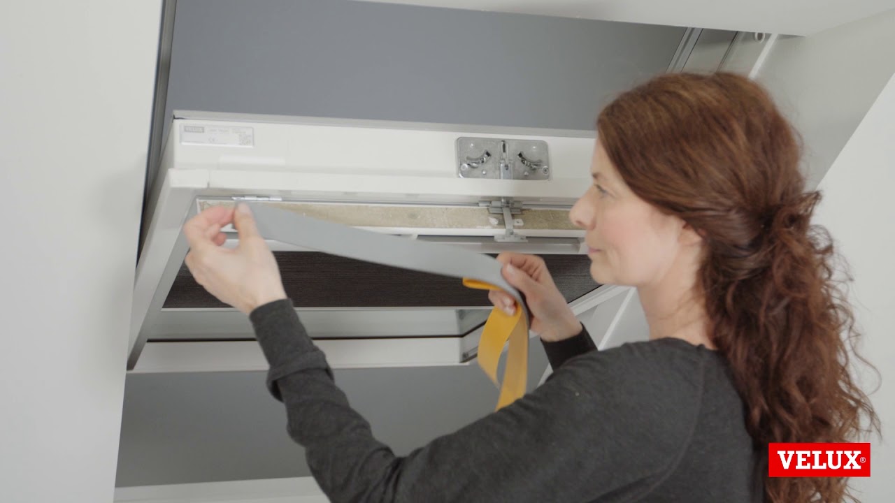 Replacement of flap foam on VELUX roof window GGU (V22)