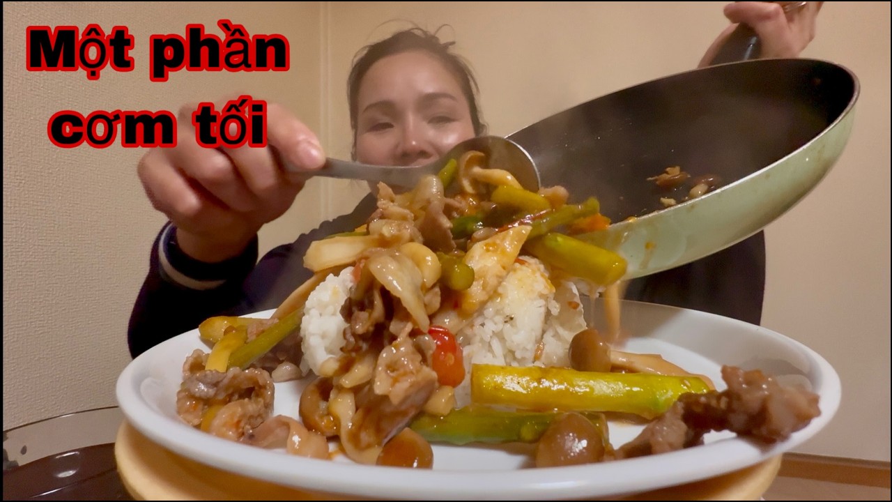 Bữa cơm tối muộn của ngày đầu tiên đi làm lại sao thời gian nghỉ ở nhà quay vlog