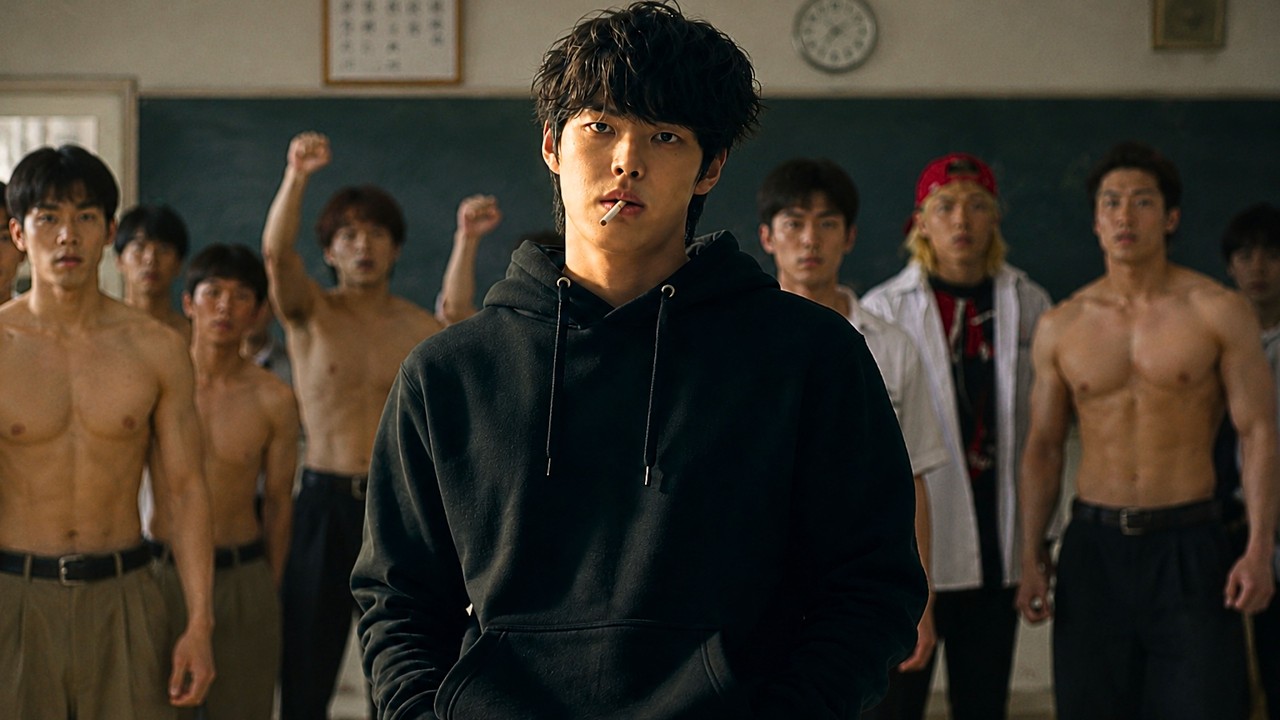 The Bully Thought He Was a Weak Nerdy Student, Until He Showed Who the Real King Was