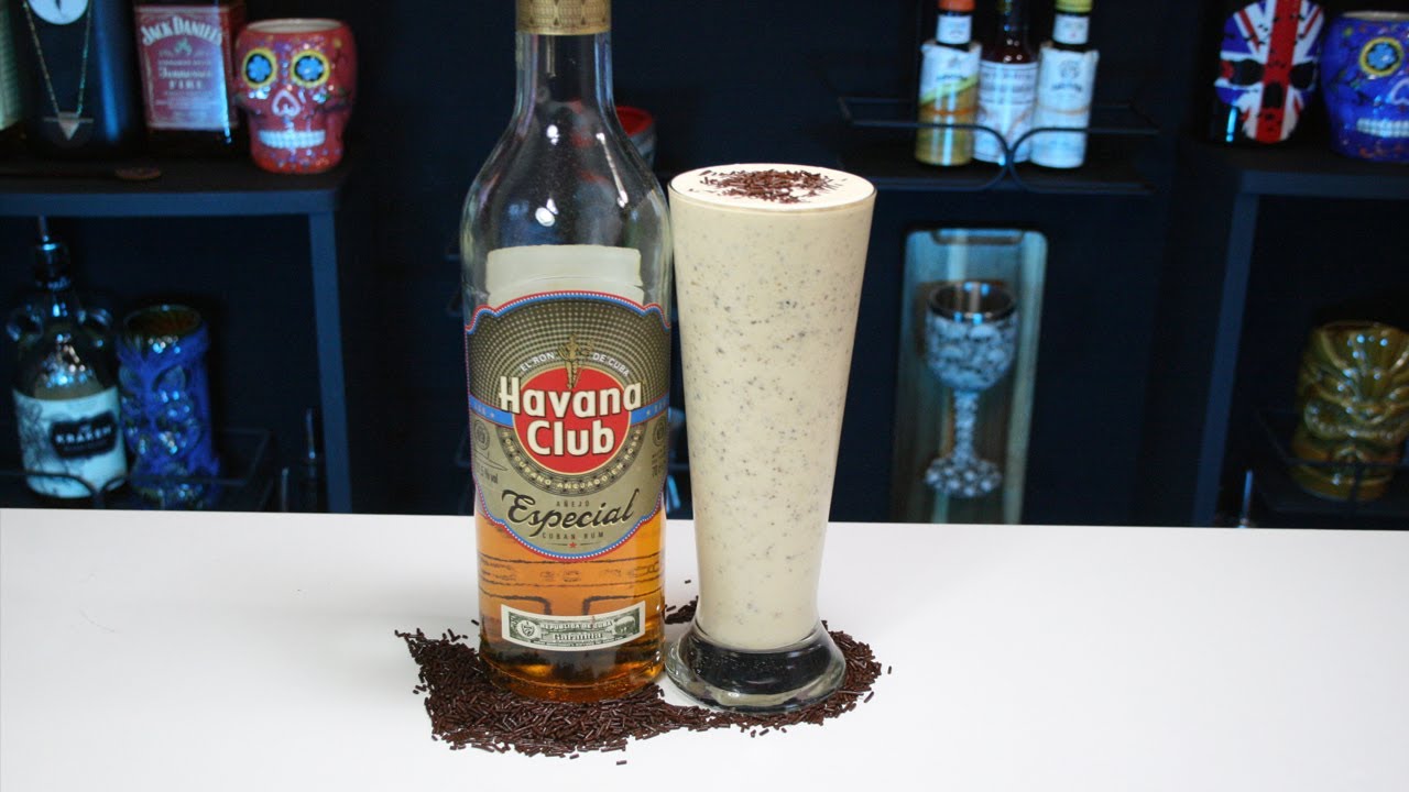 Coctel con ron, pasas y frutos secos 🥜 delicioso y f&aacute;cil de hacer