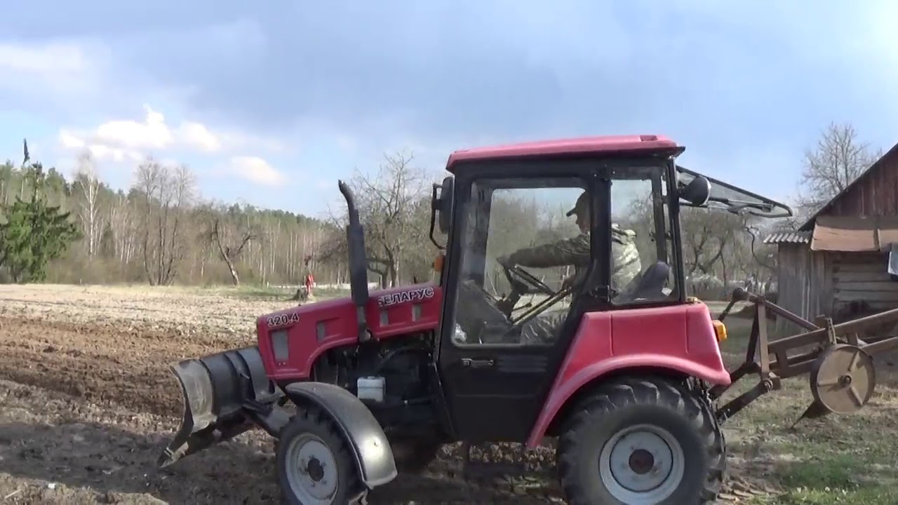 Вспахивание земли!БЕЛАРУС 320.4!