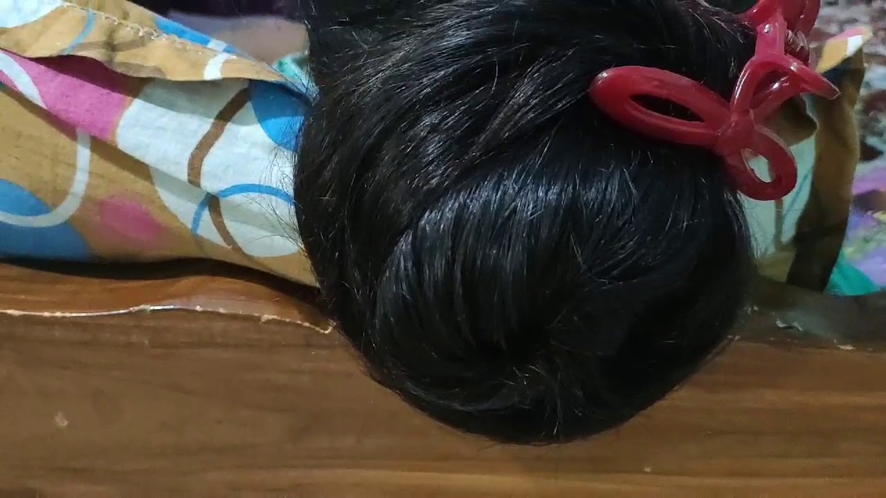 Bun braid and open long hair play.