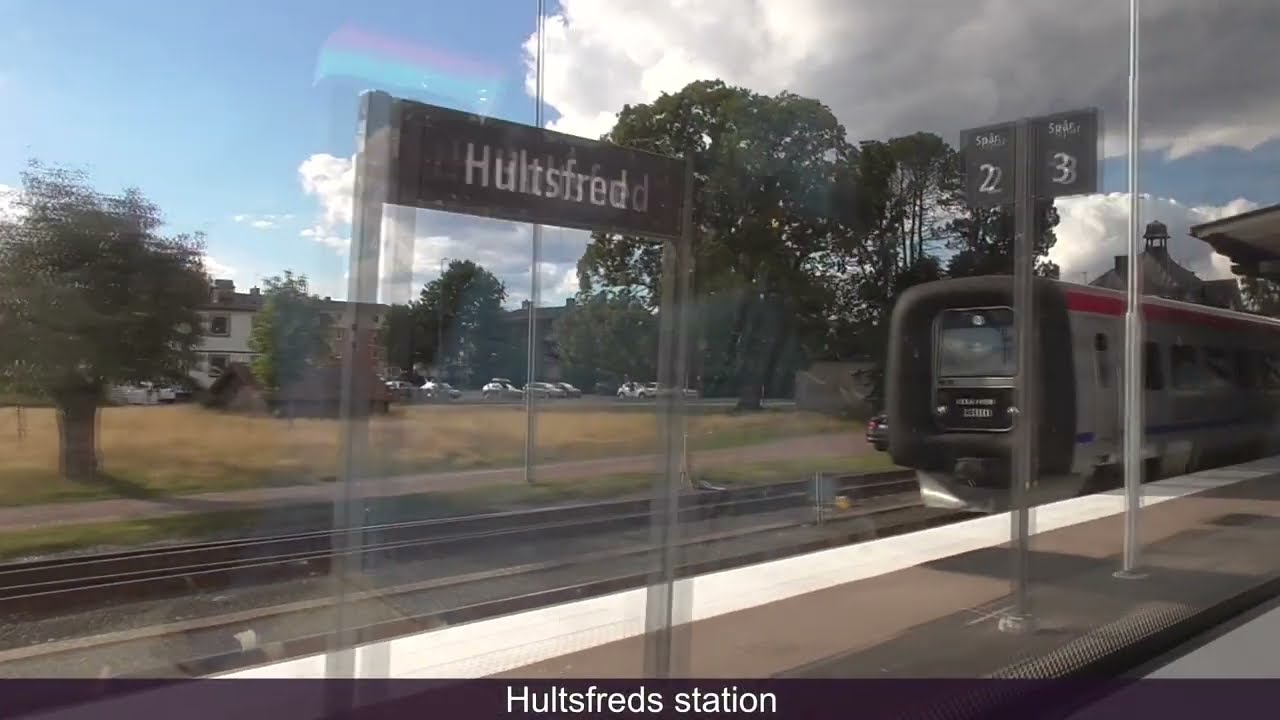 Tåg 28810 ankommer till Hultsfred