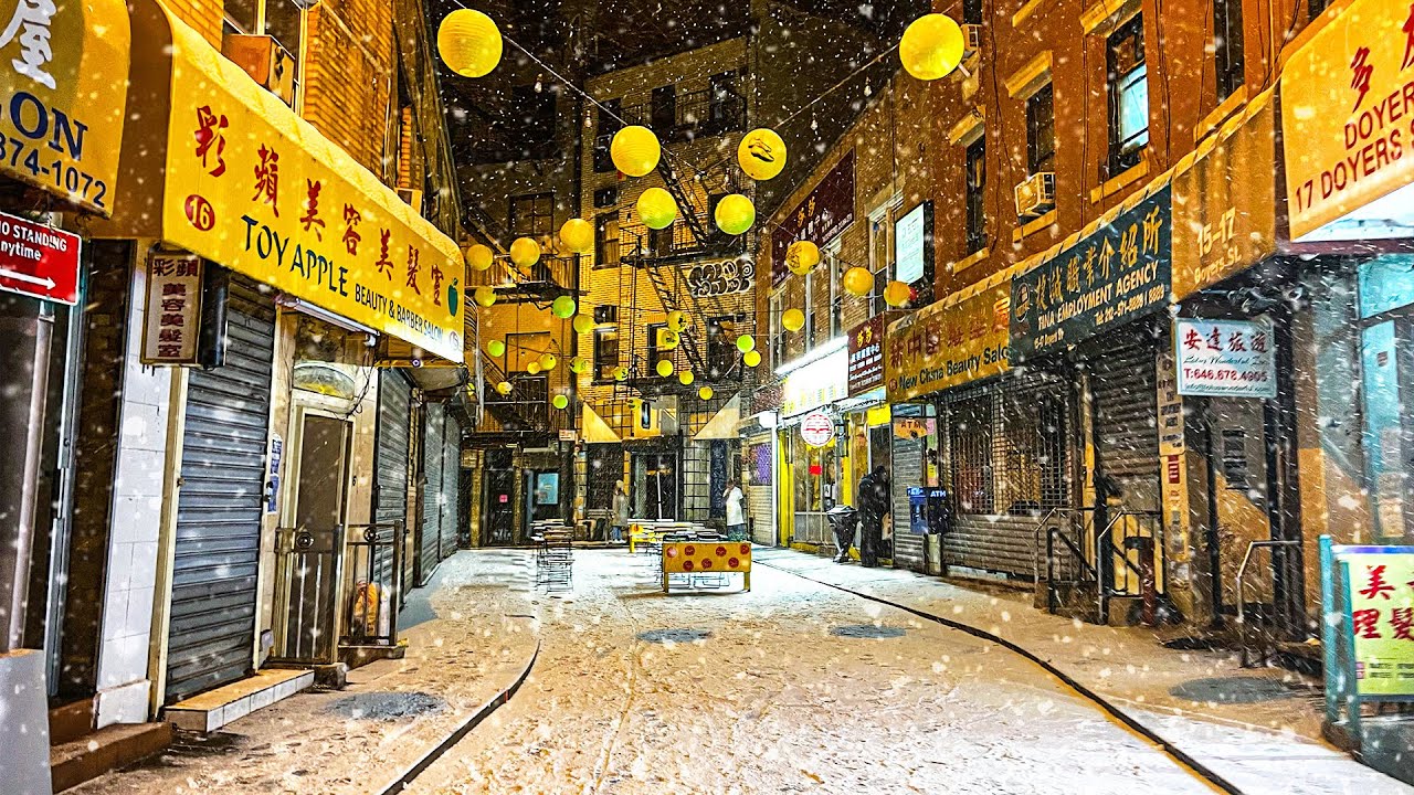 NYC 8PM Snow Walk | Chinatown & Little Italy