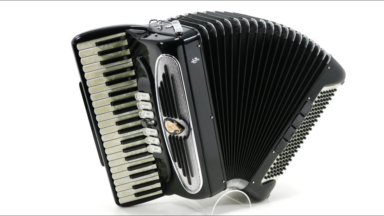 Certified Pre-owned Accordion: JG Giulietti MF.74 (18 1/4