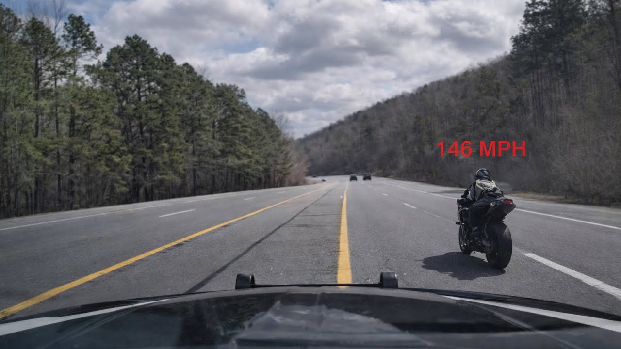 Motorcyclist Hits 146 MPH While Fleeing Arkansas State Trooper | Police Pursuit 