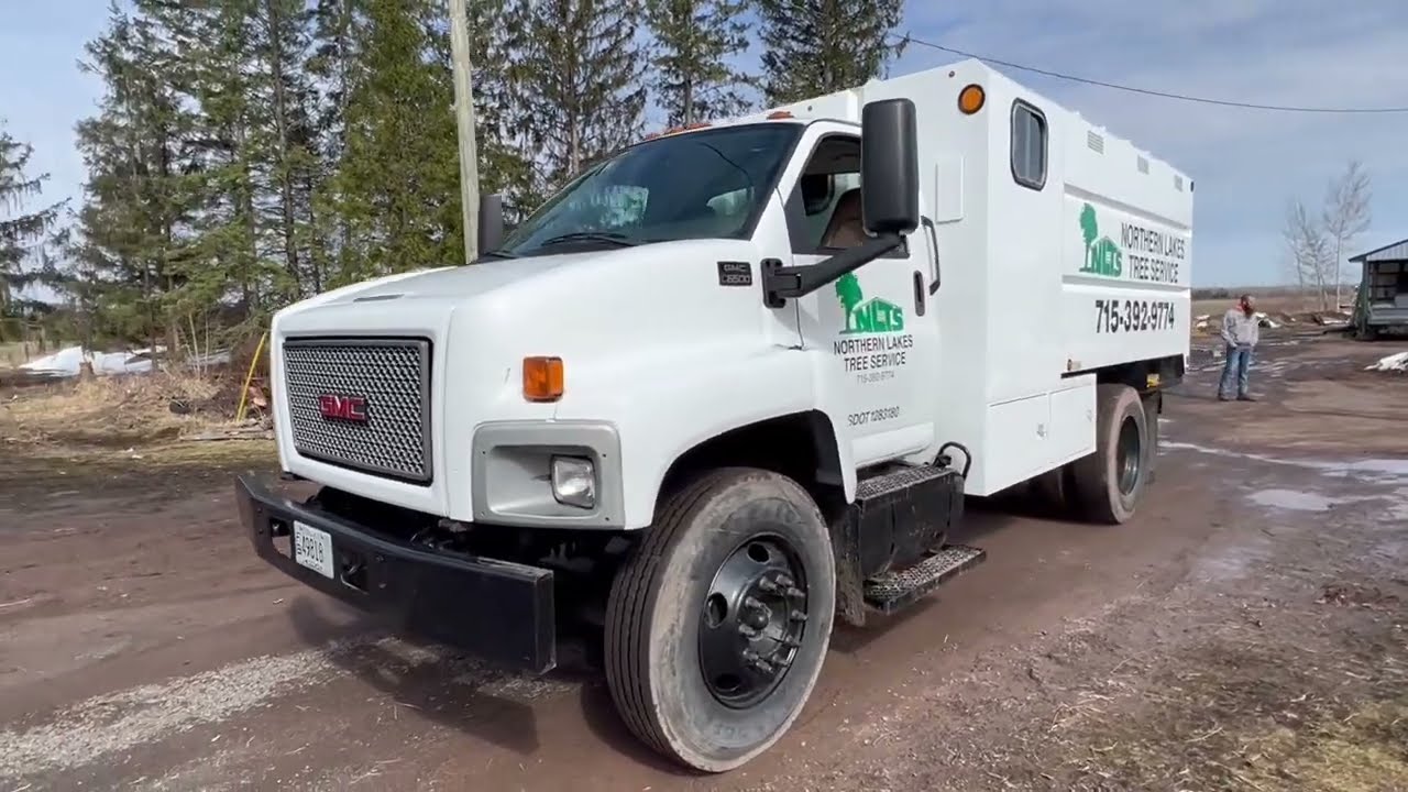 2008 GMC C6500 DUMPING CHIP TRUCK