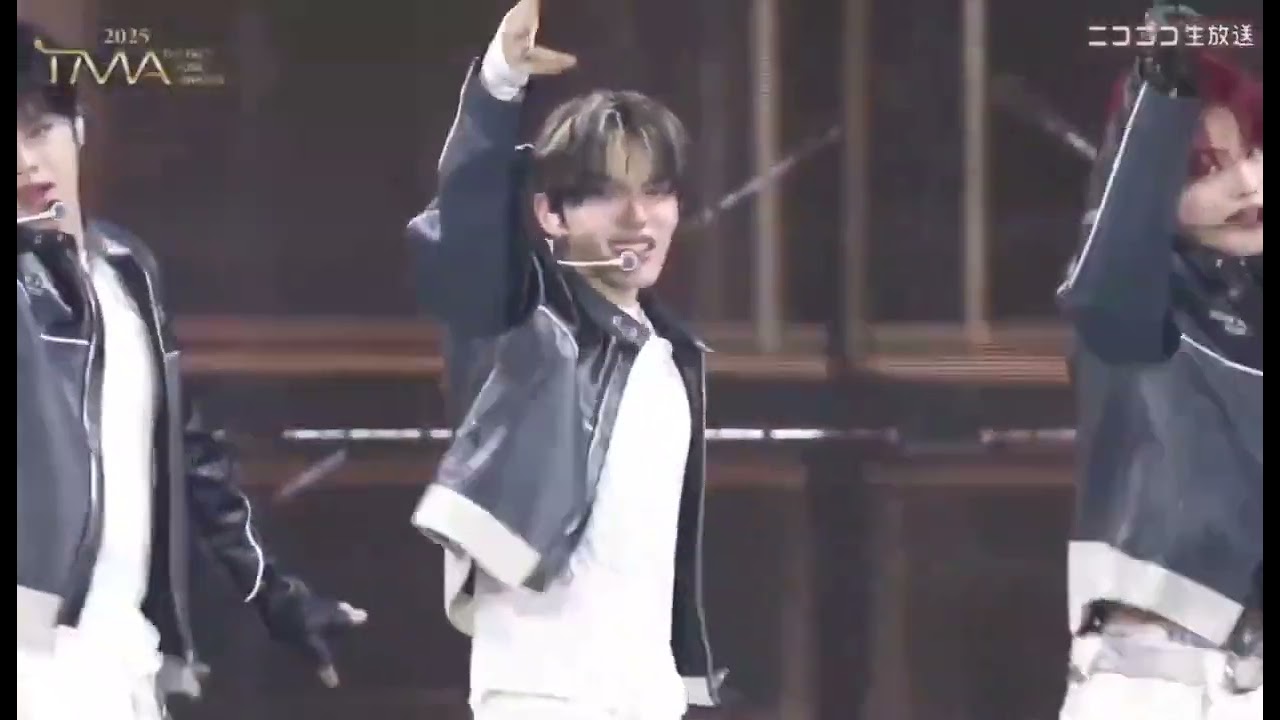 CLOSE YOUR EYES PAINT CANDY RACING VER. 2025 The Fact Music Awards in Macau 