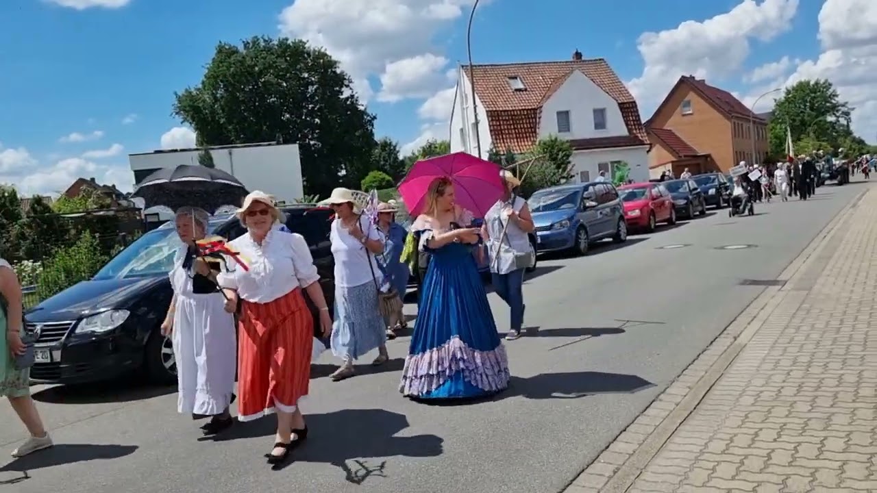 1000 Jahre Vöhrum   Historischer Umzug Teil 1