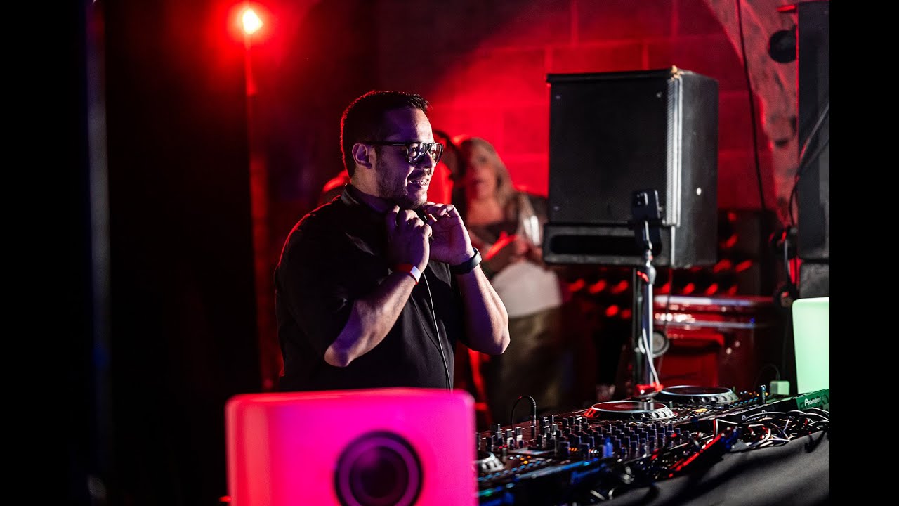 Kamilo Sanclemente | Oscura | Leeds | Jul 25