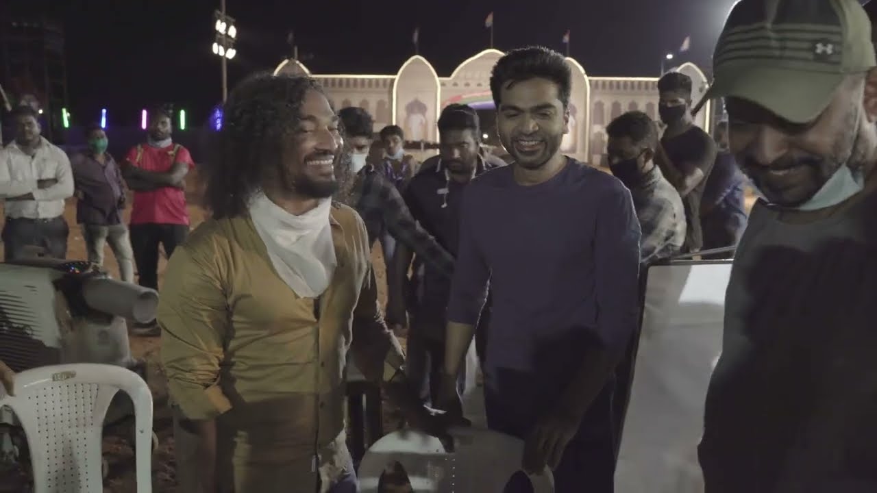 2 years since I've been caught in the time loop! #VandhanSuttanSethaanRepeat!