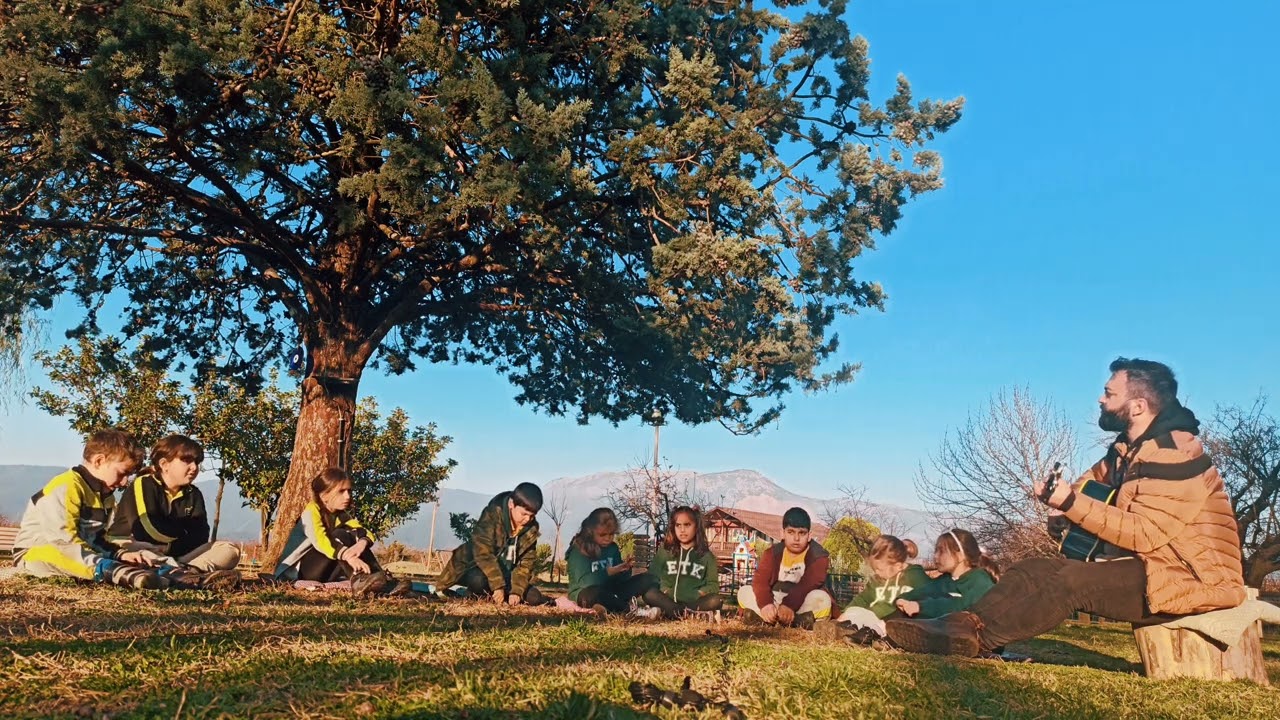 Masmavi bir gezegen 🌍🎶✨