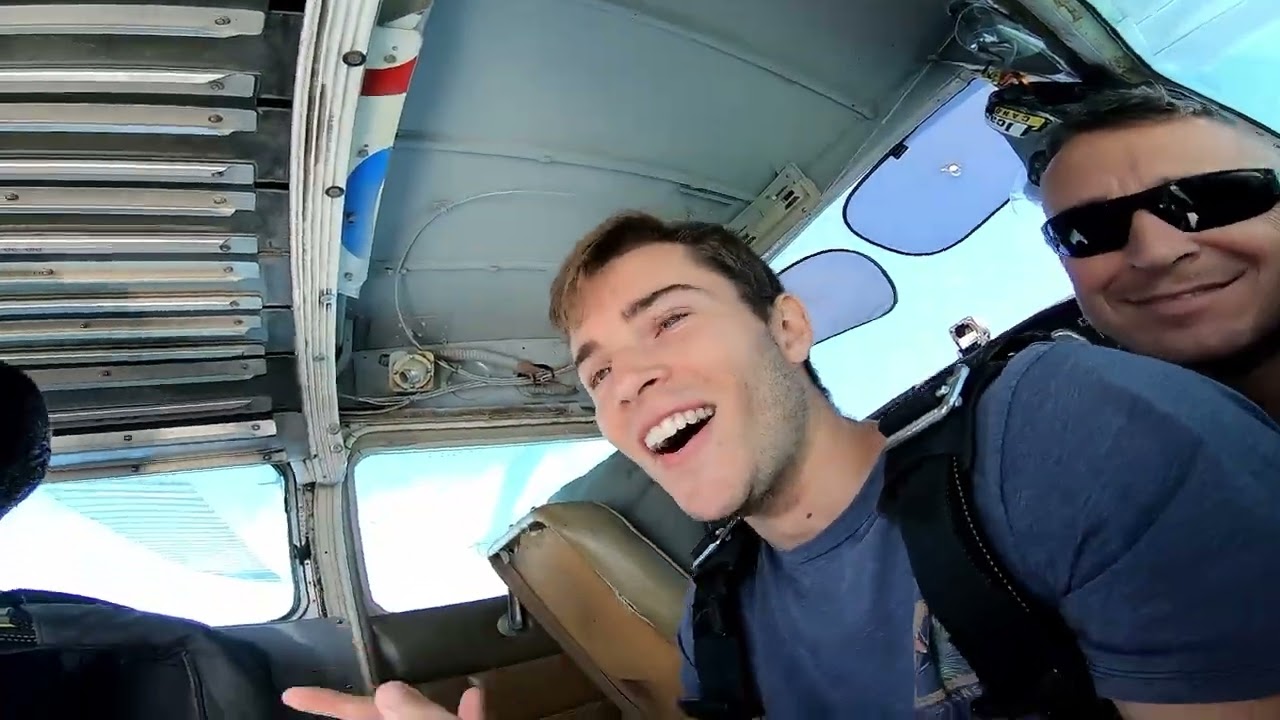 Meu primeiro salto de paraquedas!