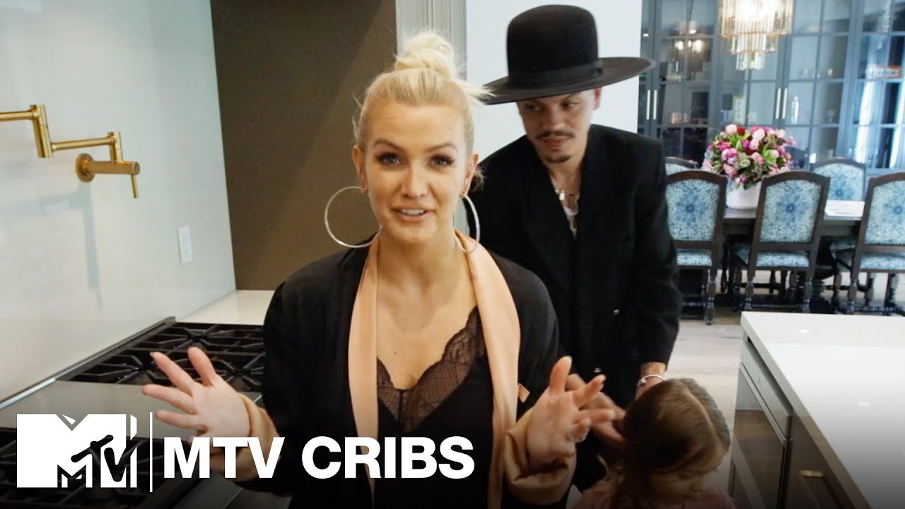 Ashlee Simpson & Evan Ross' Crib Is Stunning! 😍 MTV Cribs
