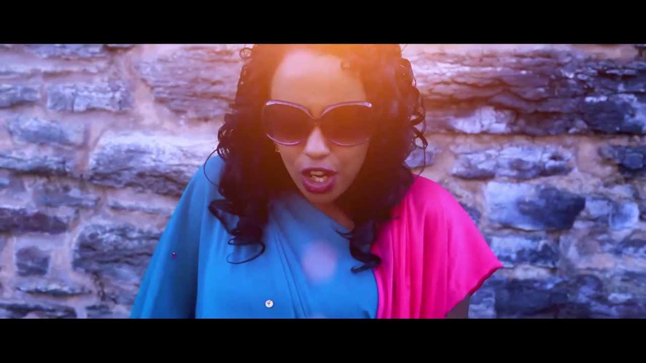 Heestii Dheef 2012 - Hodan Abdirahman & Nuur Cade Official Video