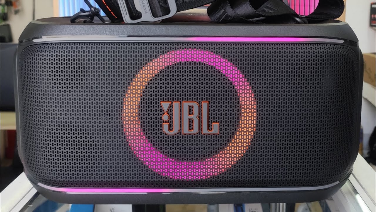 JBL PartyBox On The Go 2 / 1 mic inalámbrico / 100w RMS / 15horas batería reempla / correa hombro