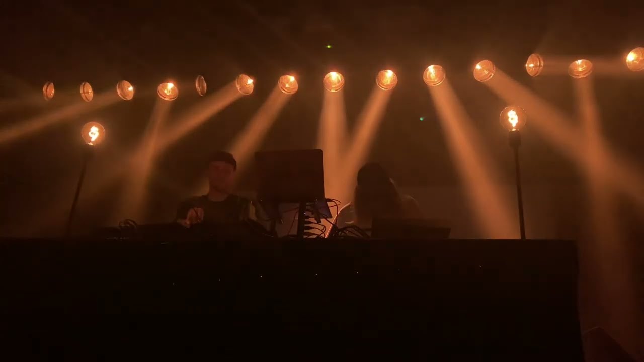 Gidge - You (Live at de Melkweg)