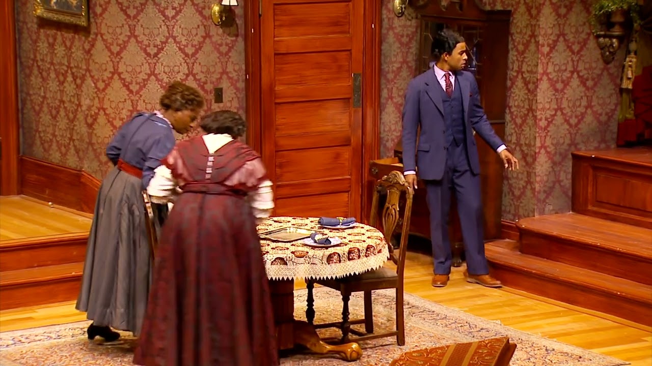 ARSENIC AND OLD LACE at Court Theatre - The Brewsters sisters have a secret