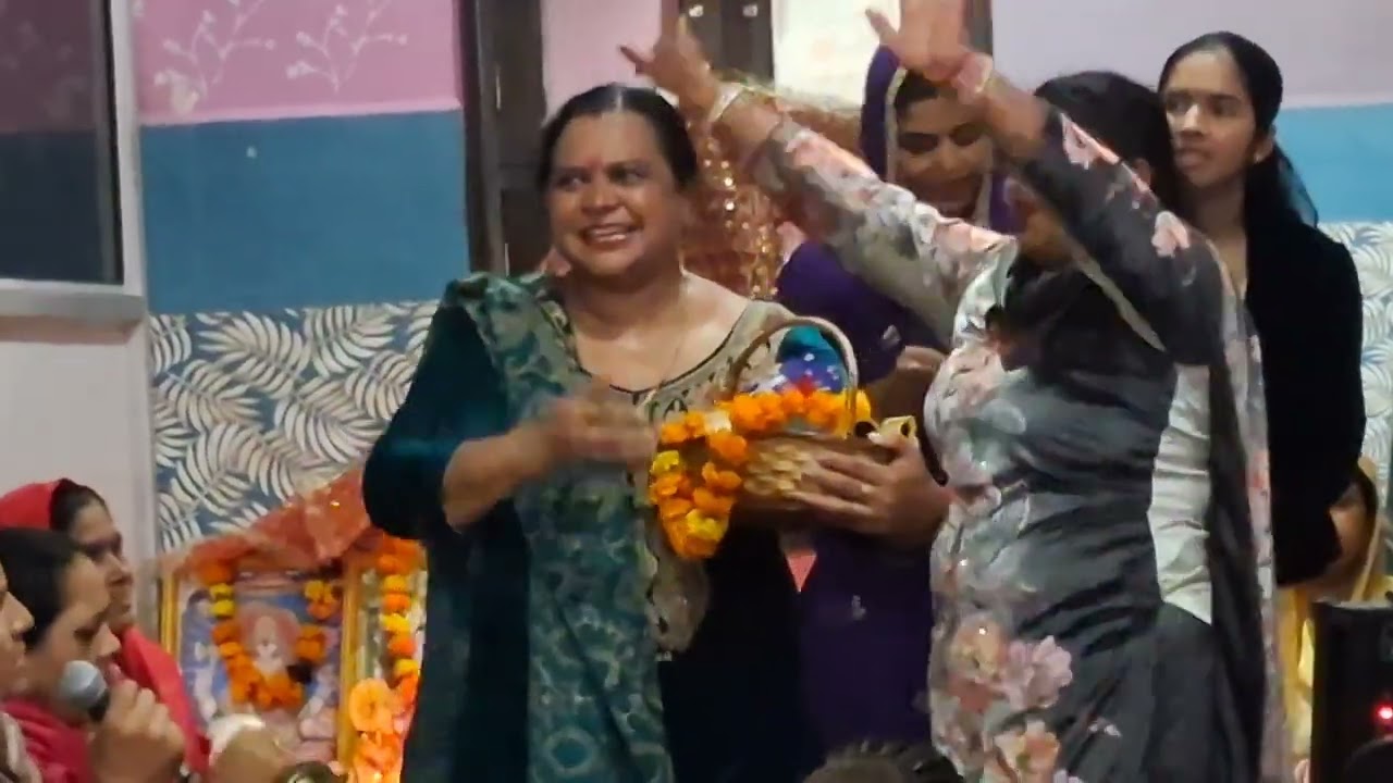 जन्मदिन लड्डू का,कीर्तन व,बसंत पंचमी पर,शादी की सालगिरह,सन्नौठ में 