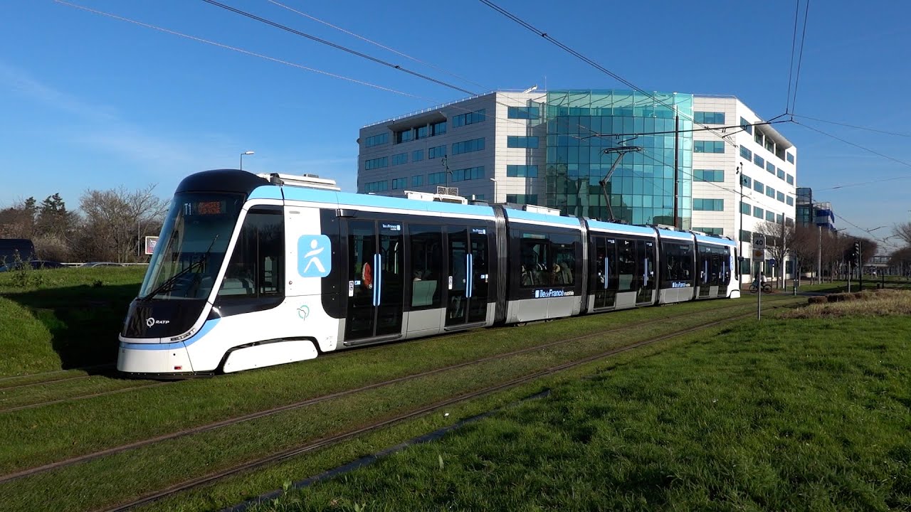 Les nouveaux tramways TW20 de la ligne T1